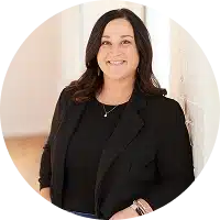 LeAnn Hiatt - Headshot Image